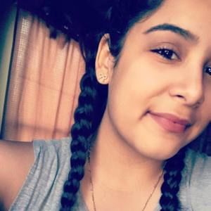 Meet your Posher, Esmeralda